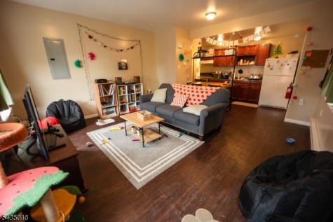 302 Front Street Belvidere NJ 07823