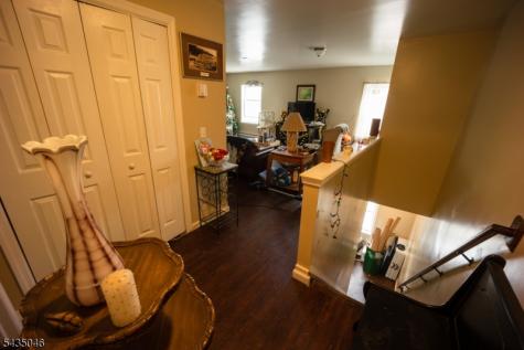 302 Front Street Belvidere NJ 07823