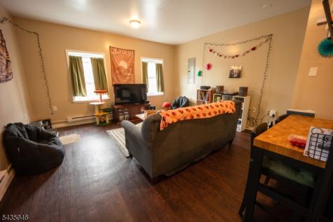302 Front Street Belvidere NJ 07823