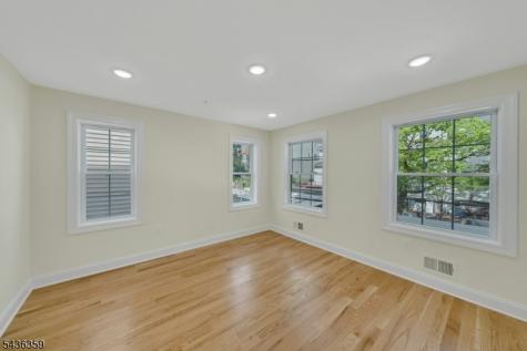 58 Vermont Avenue Newark NJ 07106