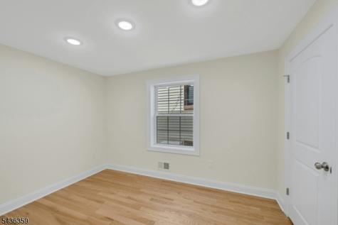 58 Vermont Avenue Newark NJ 07106
