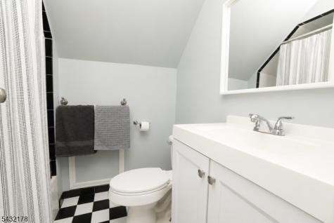 58 Sidney Street Lodi NJ 07644