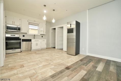 58 Sidney Street Lodi NJ 07644