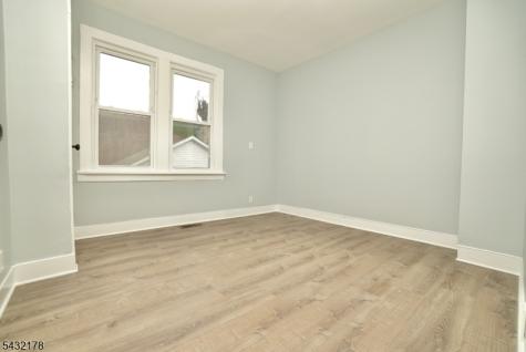 58 Sidney Street Lodi NJ 07644
