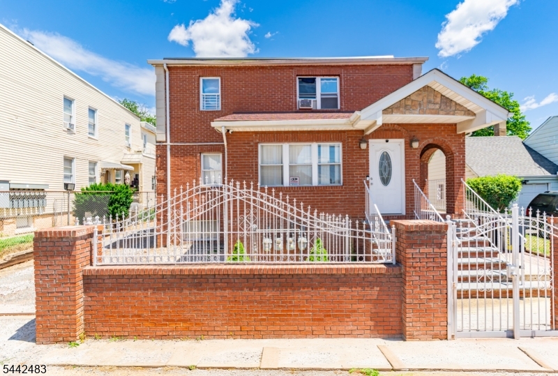 829 Allen Street Elizabeth NJ 07202