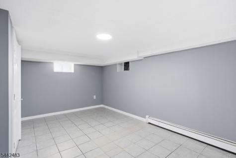 829 Allen Street Elizabeth NJ 07202