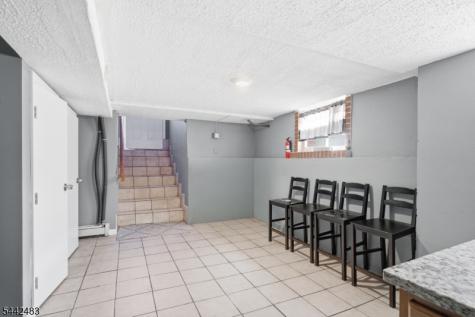 829 Allen Street Elizabeth NJ 07202