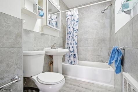 829 Allen Street Elizabeth NJ 07202