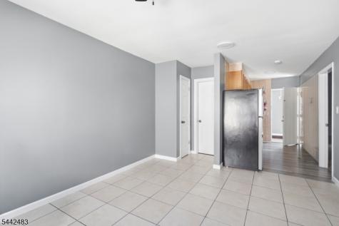 829 Allen Street Elizabeth NJ 07202