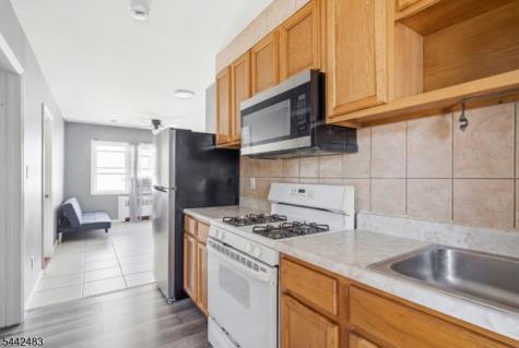 829 Allen Street Elizabeth NJ 07202
