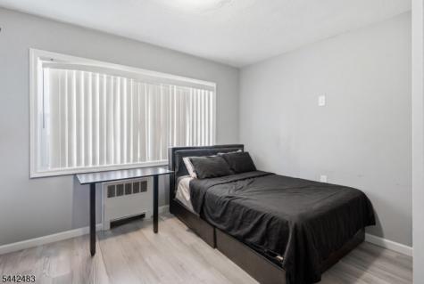 829 Allen Street Elizabeth NJ 07202