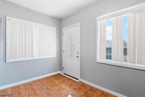 829 Allen Street Elizabeth NJ 07202
