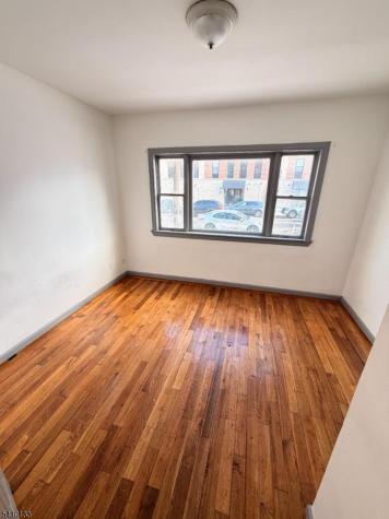 133 Mallory Avenue Jersey City NJ 07304