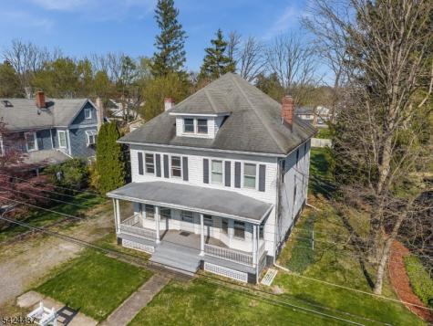 18 Center Street Clinton NJ 08801