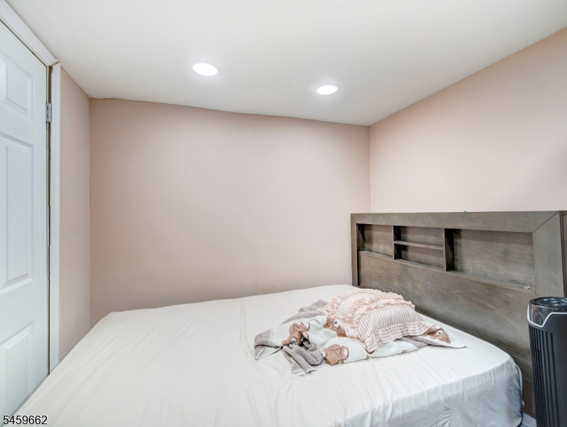 18 Shanley Avenue Newark NJ 07108