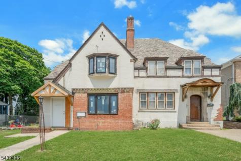 541 Page Avenue Lyndhurst NJ 07071