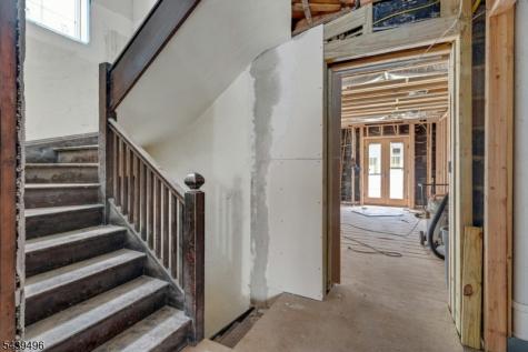 541 Page Avenue Lyndhurst NJ 07071