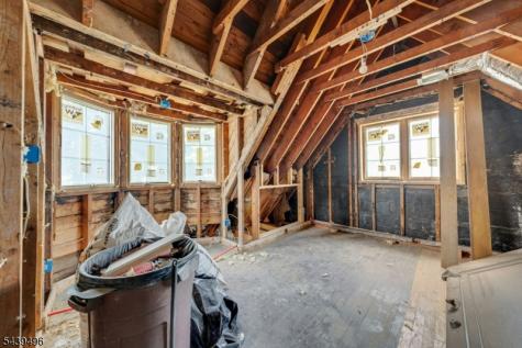 541 Page Avenue Lyndhurst NJ 07071