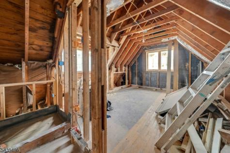 541 Page Avenue Lyndhurst NJ 07071