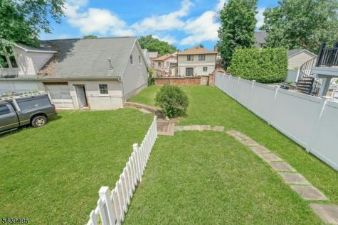 541 Page Avenue Lyndhurst NJ 07071