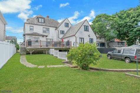 541 Page Avenue Lyndhurst NJ 07071