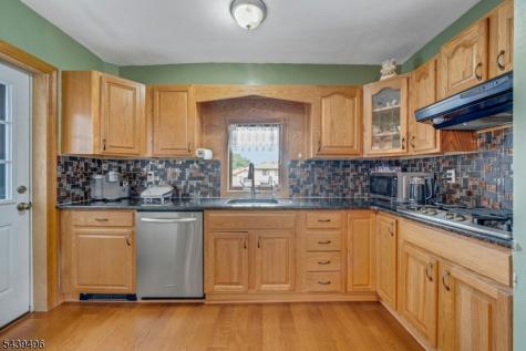 541 Page Avenue Lyndhurst NJ 07071