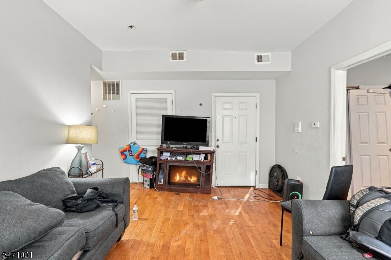 501 S 10th Street Newark NJ 07103