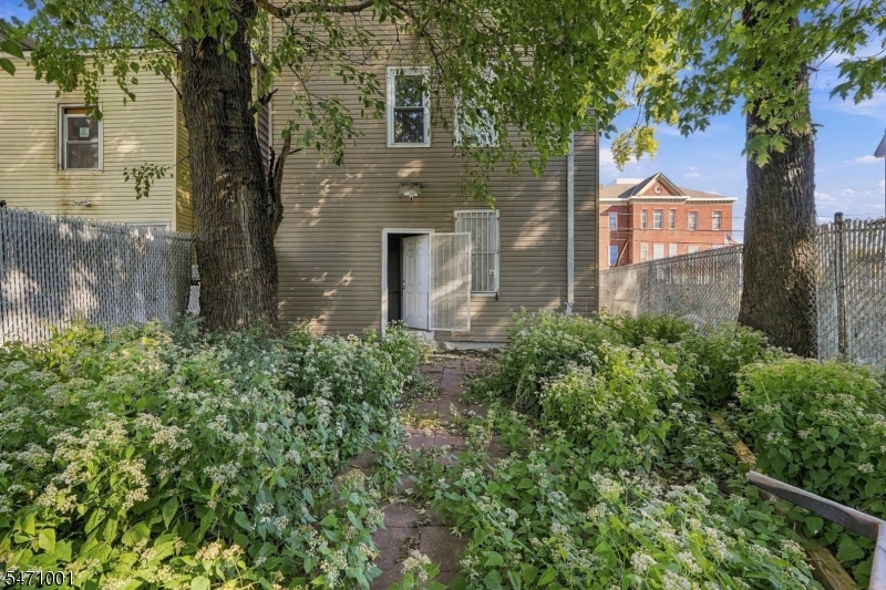 501 S 10th Street Newark NJ 07103
