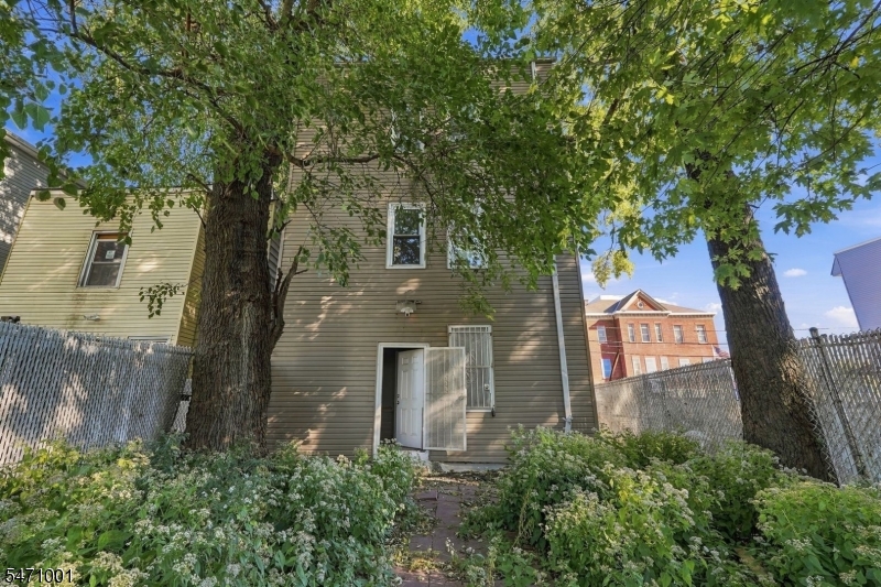501 S 10th Street Newark NJ 07103