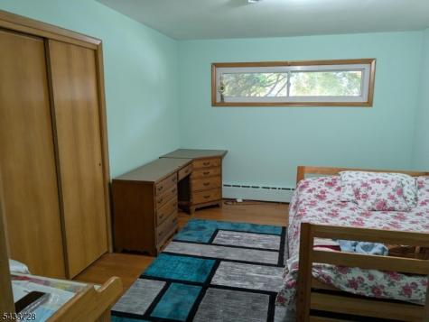 49 Kipp Avenue Elmwood Park NJ 07407