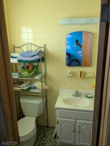 49 Kipp Avenue Elmwood Park NJ 07407