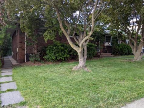 49 Kipp Avenue Elmwood Park NJ 07407