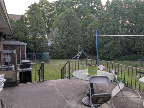 49 Kipp Avenue Elmwood Park NJ 07407