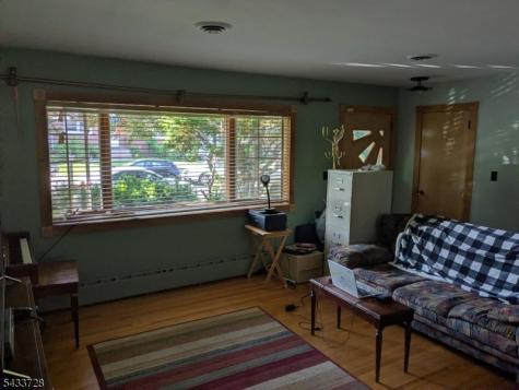 49 Kipp Avenue Elmwood Park NJ 07407