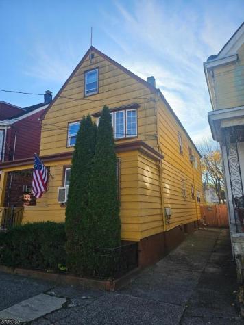 60 Murray Avenue Paterson NJ 07501