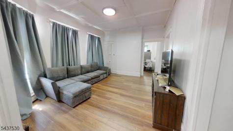 272 Parker Street Newark NJ 07104