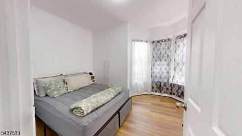 272 Parker Street Newark NJ 07104