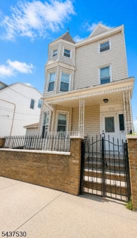 272 Parker Street Newark NJ 07104