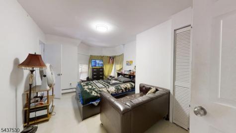 272 Parker Street Newark NJ 07104