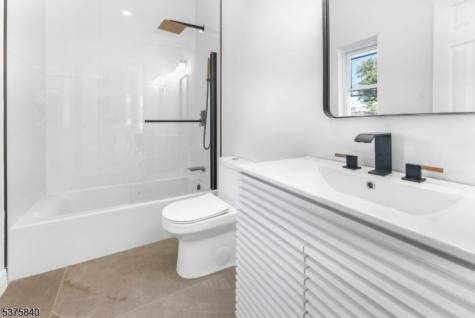 437 Bramhall Avenue Jersey City NJ 07304