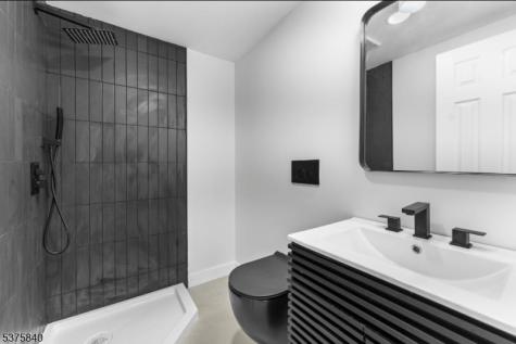 437 Bramhall Avenue Jersey City NJ 07304