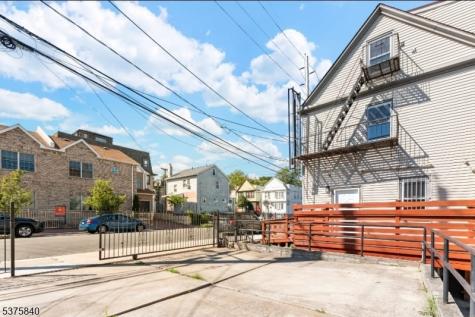 437 Bramhall Avenue Jersey City NJ 07304