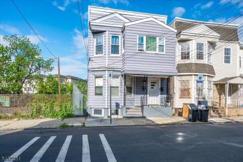 37 Blum Street Newark NJ 07103