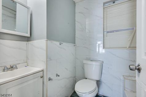 37 Blum Street Newark NJ 07103
