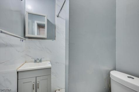37 Blum Street Newark NJ 07103