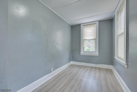 37 Blum Street Newark NJ 07103