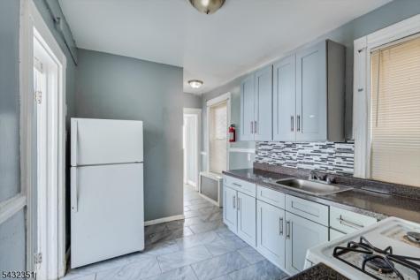37 Blum Street Newark NJ 07103