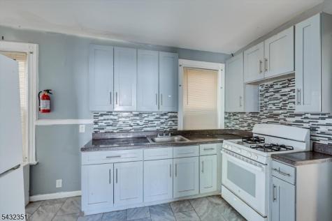 37 Blum Street Newark NJ 07103