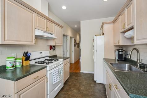 68 Llewellyn Avenue Bloomfield NJ 07003