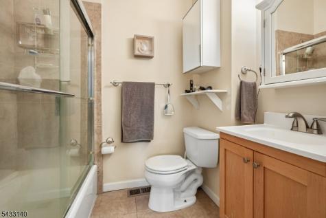 68 Llewellyn Avenue Bloomfield NJ 07003